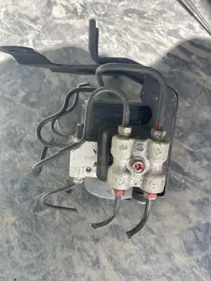 Suzuki Every Da17 ABS Unit