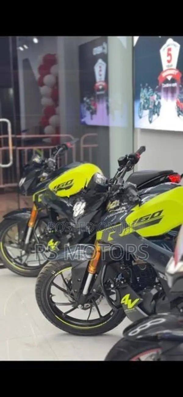 Hero Hunk 160 R 2026
