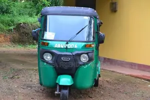Bajaj RE 2025