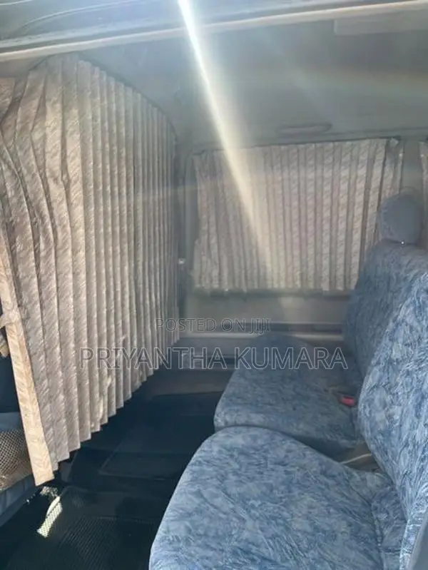 Toyota Noah CR41 1998