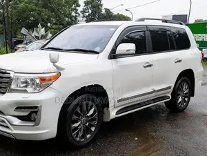 Toyota Land Cruiser Sahara 200 Diesel V8 2013