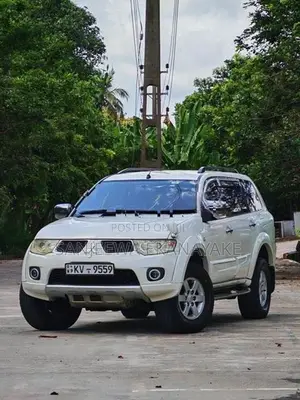 Mitsubishi Montero Sport 2011