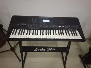 Yamaha PSR E463 Keyboard