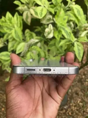 Samsung Galaxy S24 FE (Used)