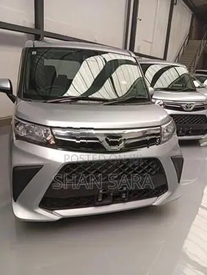 Toyota Roomy X 2023