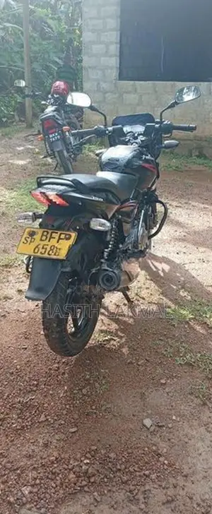 Bajaj Pulsar 150 2017