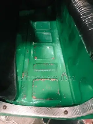 Bajaj RE H 2006