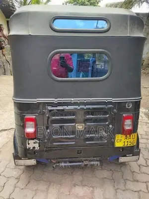 Bajaj RE 2014