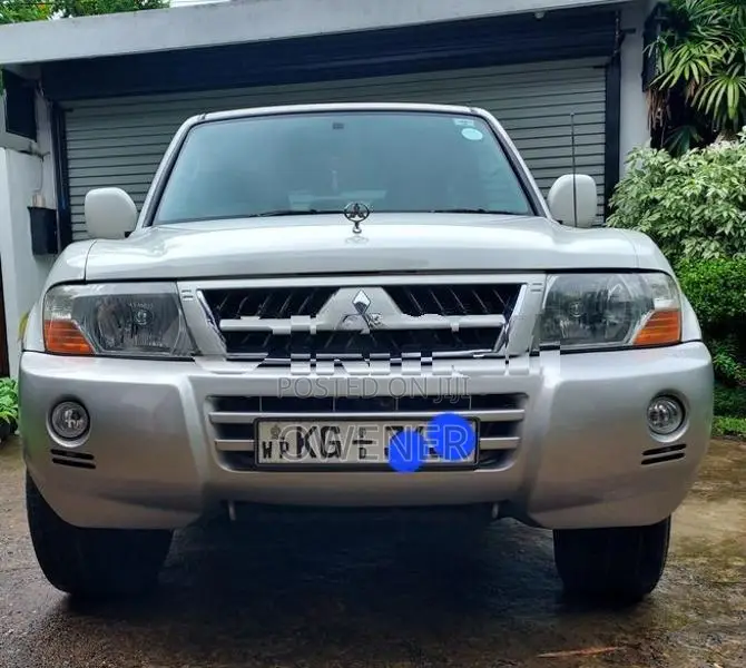 Mitsubishi Montero V76 2006