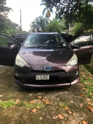 Toyota Aqua S Grade 2014
