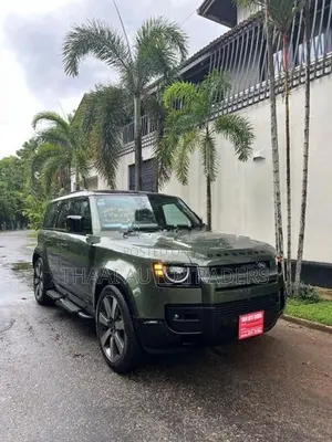 Land Rover Defender X-Dynamic HSE PHEV 2026