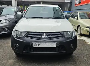 Mitsubishi L200 DOUBLE CAB DIESEL 2014