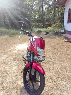 Bajaj Platina 100 2015