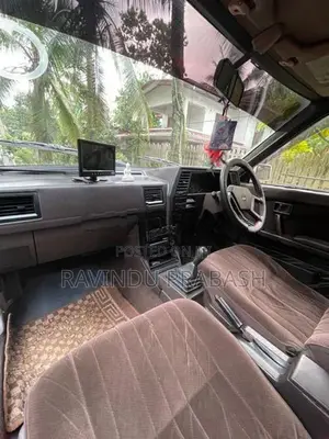Nissan Sunny Super Saloon 1989