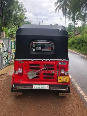 Bajaj RE 2006