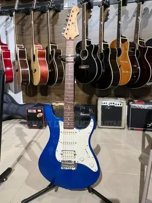 YAMAHA PACIFICA ELECTRIC GUITAR