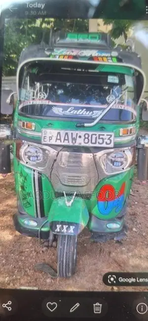 Bajaj RE 2015