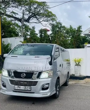 Nissan Caravan NV350 2013