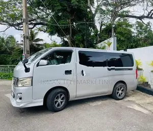 Nissan Caravan NV350 2013