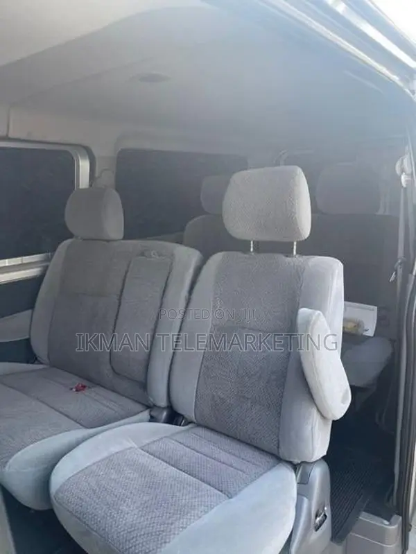 Nissan Caravan NV350 2013