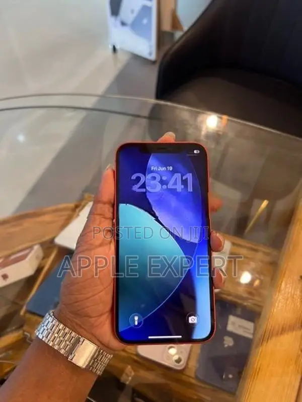 Apple iPhone 12 (Used)