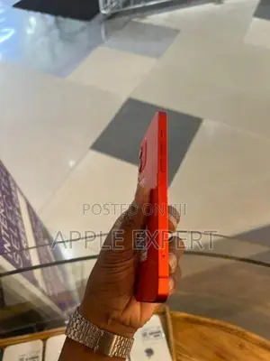Apple iPhone 12 (Used)