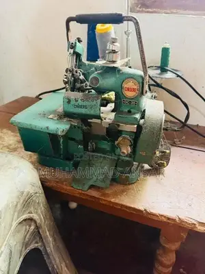 Overlock Sewing Machine