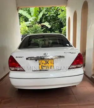Nissan Sunny 2004