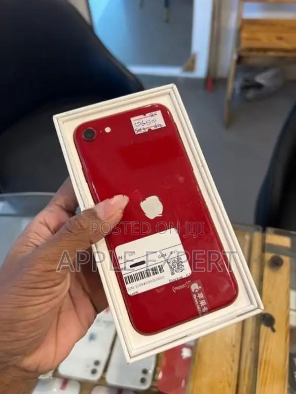 Apple iPhone SE 3 (Used)