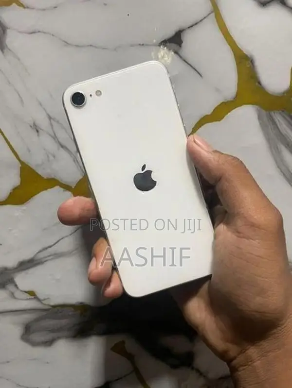 Apple iPhone SE 2 (Used)