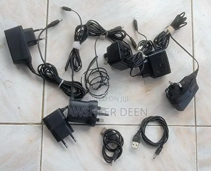 Nokia Small Pin Charger