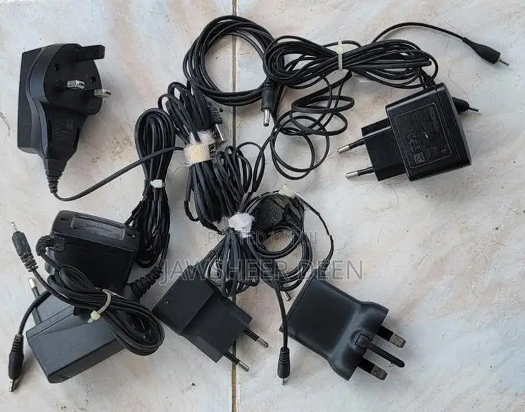 Nokia Small Pin Charger