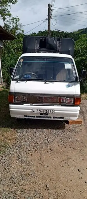 Nissan Vanette Lorry 1999
