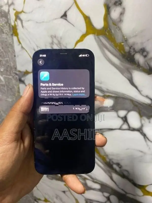 Apple iPhone 12 (Used)