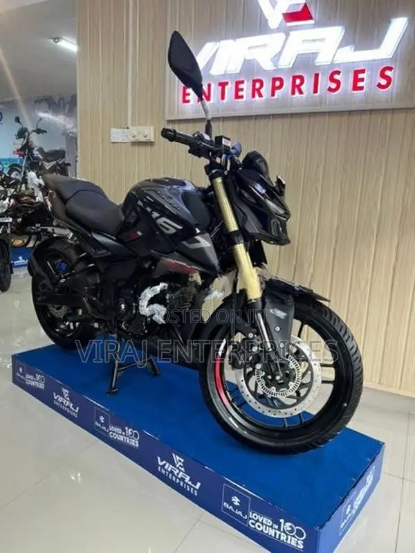 Bajaj Pulsar N160 premium 2026