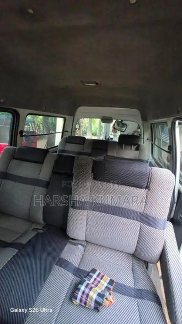 Nissan Vanette Lion Face High Roof 2000