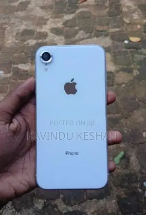 Apple iPhone XR (Used)
