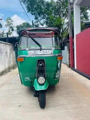 Bajaj RE 2004