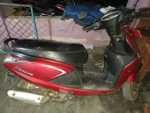 Hero Pleasure Red Edition 2015