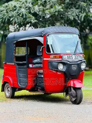 Bajaj RE 2018