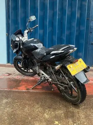 Bajaj Pulsar 180 2010