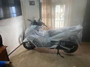 Honda PCX160 2025
