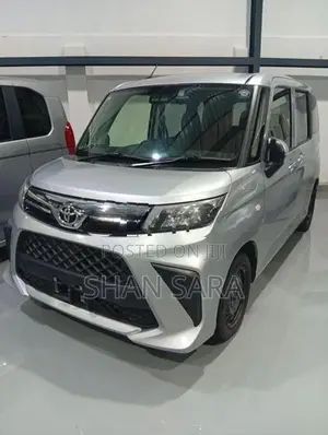 Toyota Roomy X 2023