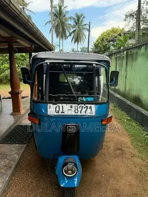 Bajaj RE 2 Stock 2005