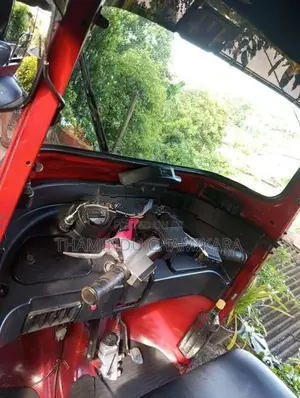 Bajaj RE 2014