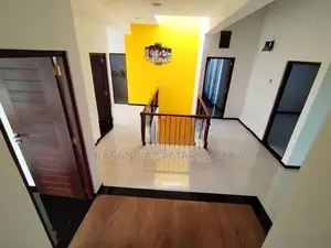 සුඛෝපභෝගී අලංකාර අති නවීනතම සුවිසල් දෙමහල් නිවස piliyandala
