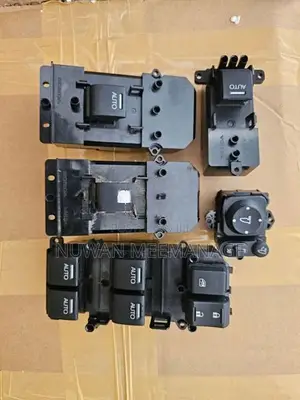Honda Vezel GP5 Power Shutter Master Switch Passenger