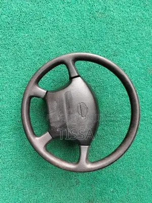 Nissan Primera P11 Steering wheel