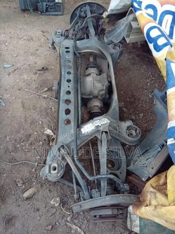 Benz W124 W210 W202 Rear difaranshall Axle frame with rubber mount arm