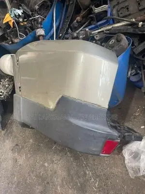 Mitsubishi Montero V98 Rear Bumper End